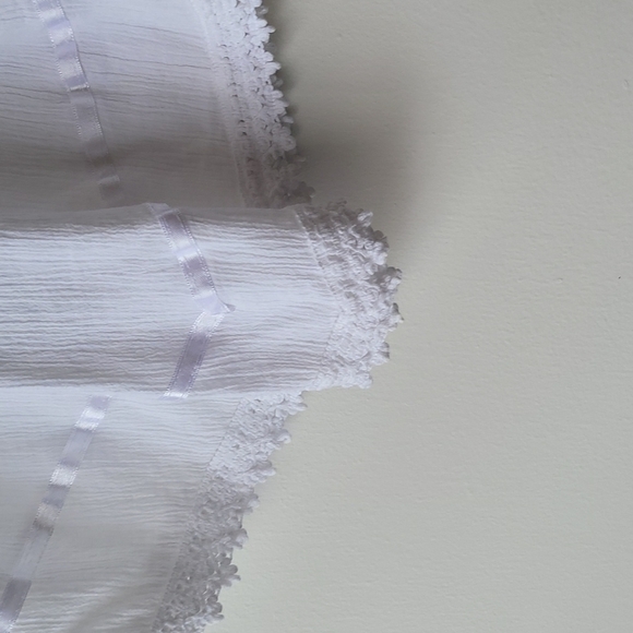 Boho Chic White Lace and Embroidered Top From Greece - Picture 8 of 16